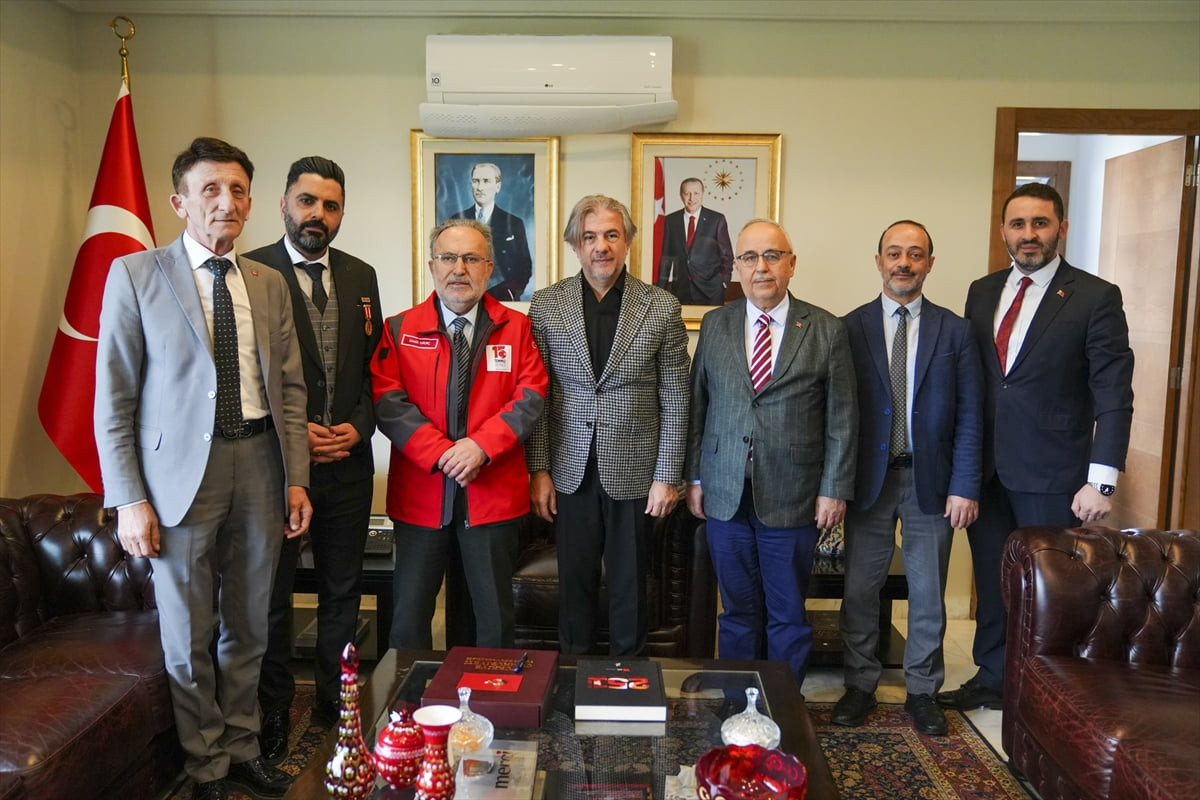 15 Temmuz Derneği Başkanı İsmail Hakkı Turunç ve beraberindeki heyet, Tunus’a gerçekleştirdikleri...