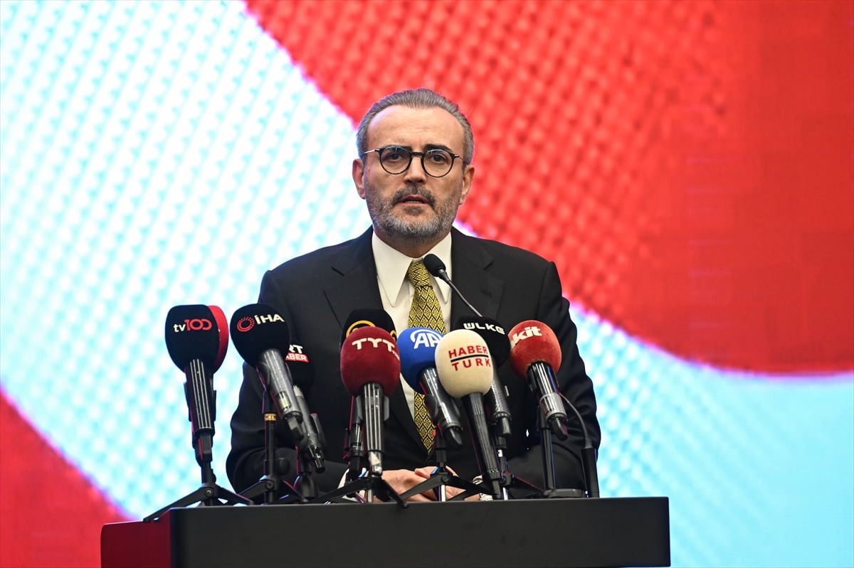 15 Temmuz Derneği tarafından düzenlenen iftar programında şehitler anıldı, gaziler ve şehit...