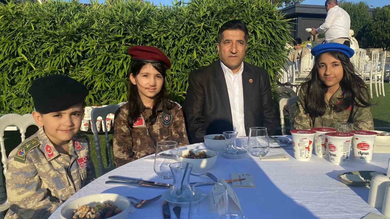 15 TEMMUZ GAZİSİ VE ONUN ÇOCUKLARI