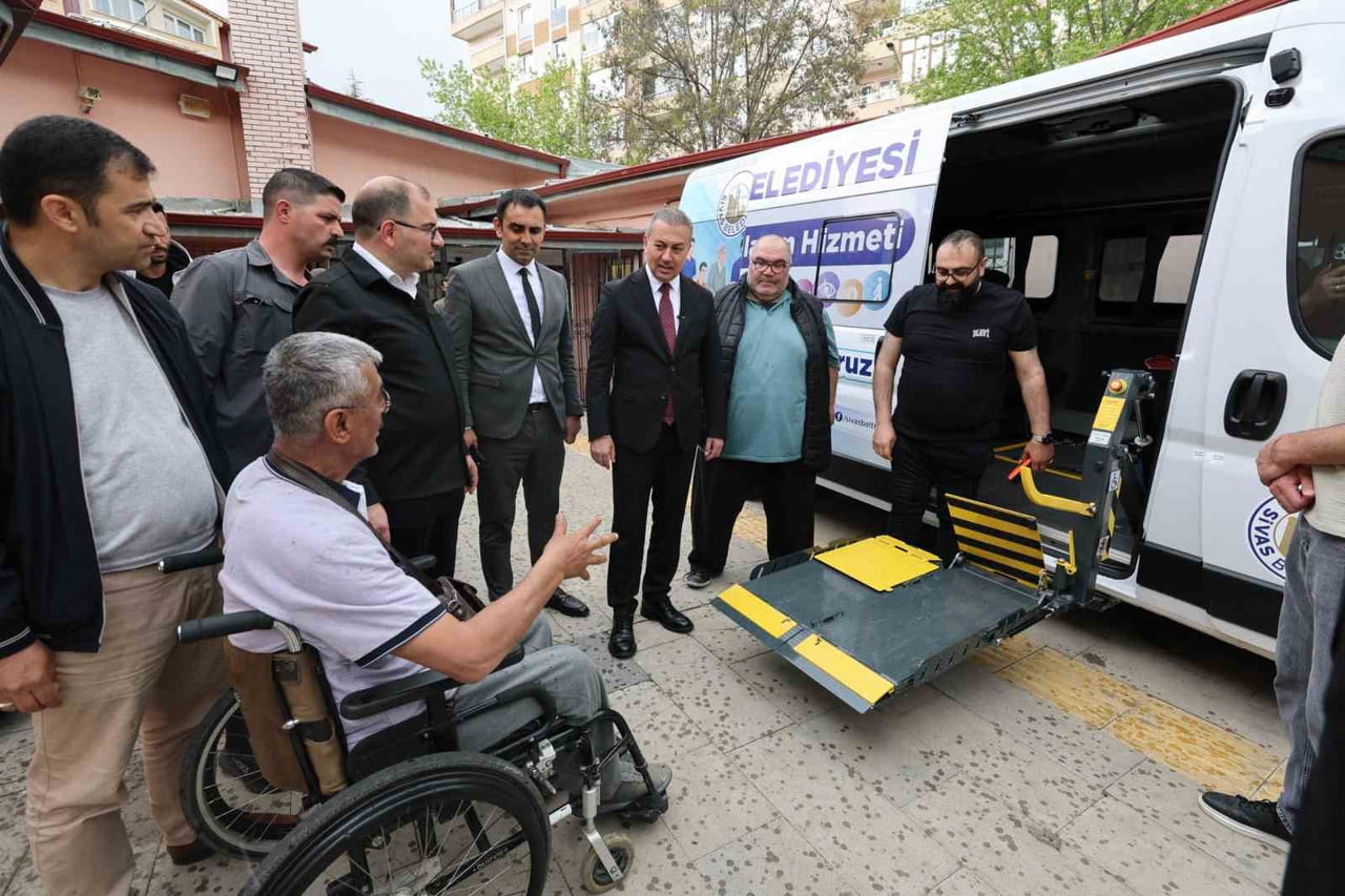 16 MAYIS ENGELLİLER HAFTASI KAPSAMINDA DÜZENLENEN PROGRAMDA YENİ ENGELSİZ HİZMET ARACINI TANITTI....