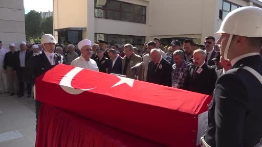 17 gün önce 2. kez baba olan Şehit Polis Memuru son yolculuğuna dualarla uğurlandı