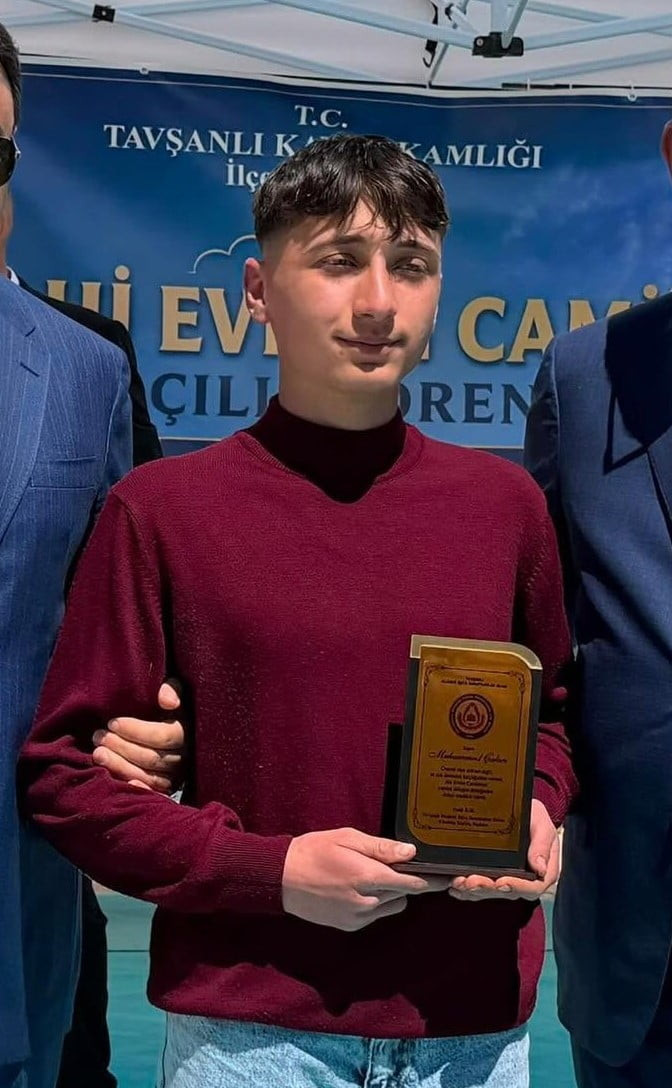 17 YAŞINDAKİ MUHAMMET ÇAKICI