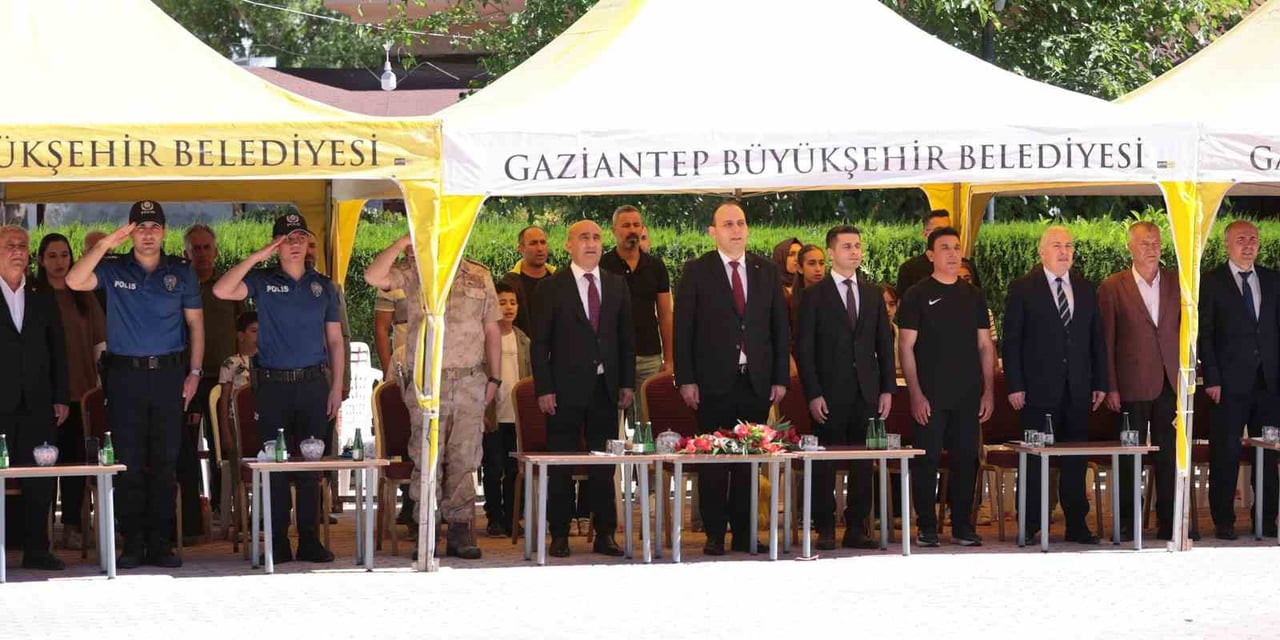 19 MAYIS ARABAN’DA COŞKUYLA KUTLANDI