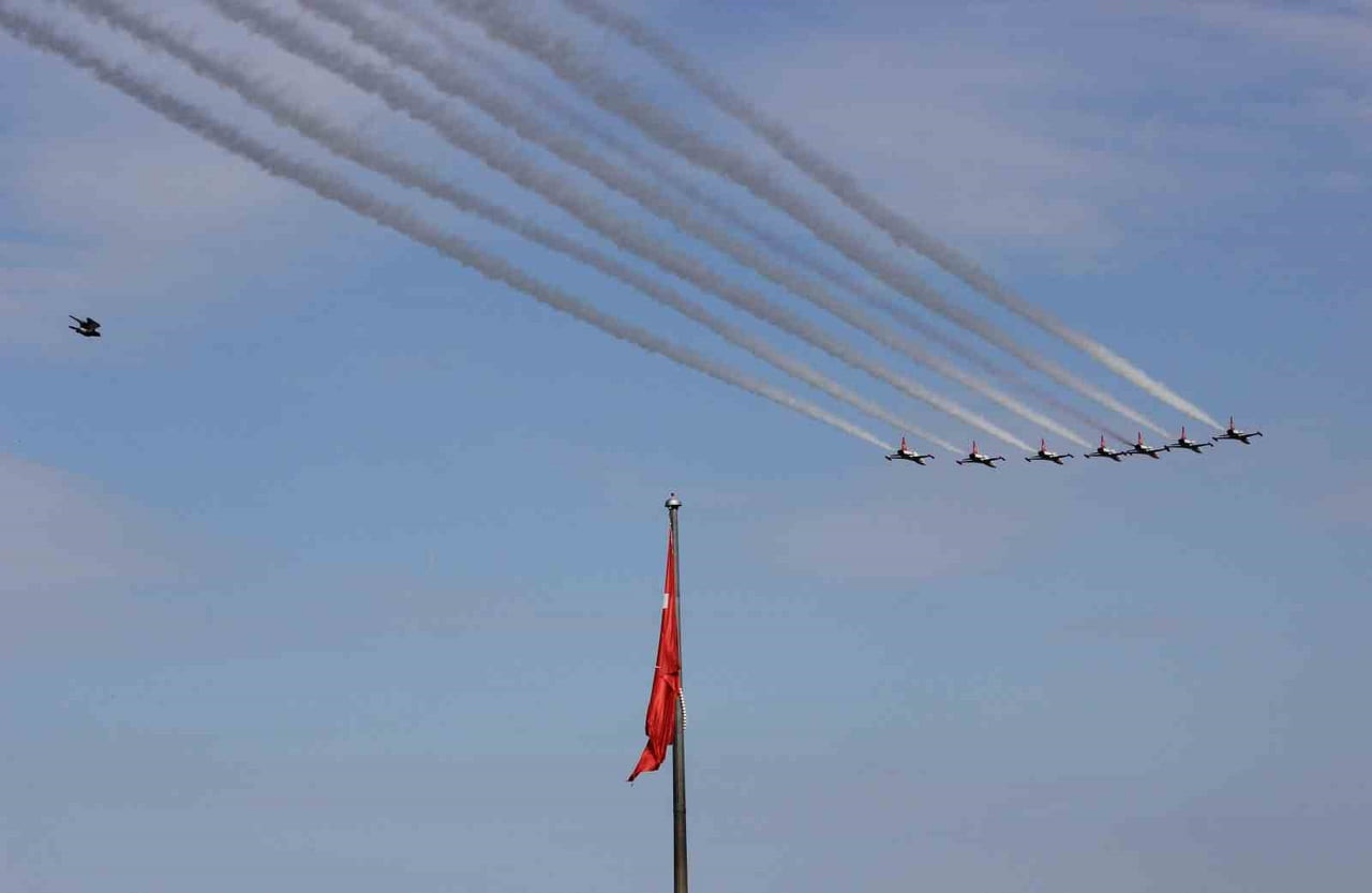 19 MAYIS ATATÜRK’Ü ANMA, GENÇLİK VE SPOR BAYRAMI KUTLAMALARI KAPSAMINDA SAMSUN SEMALARI, TÜRK HAVA...