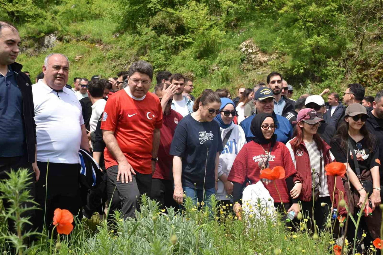 19 MAYIS GENÇLİK HAFTASI KAPSAMINDA BARTIN'DA GENÇLİK VE SPOR İL MÜDÜRLÜĞÜ TARAFINDAN DRAHNA...