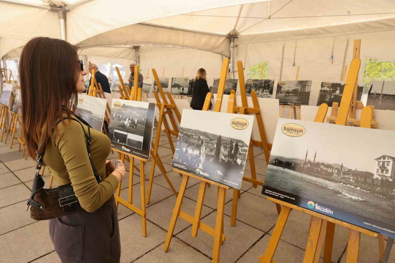 ‘1919'DAN GÜNÜMÜZE SAMSUN' FOTOĞRAF SERGİSİ VATANDAŞLARDAN YOĞUN İLGİ GÖRDÜ.