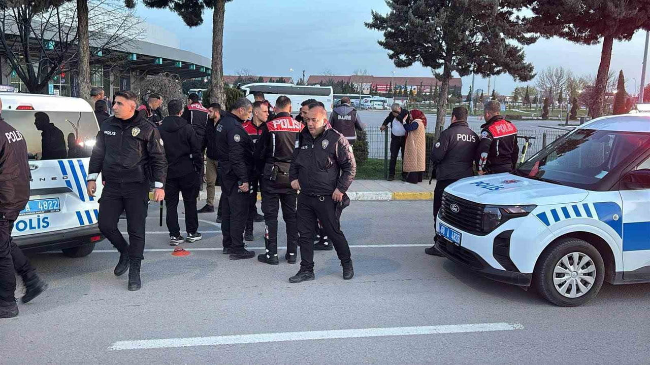 2 YIL ÖNCE TANIŞTIĞI ERKEK ARKADAŞI İLE EVLENMEK İÇİN ANKARA’DAN AKSARAY’A GELEN 19 YAŞINDAKİ GENÇ...
