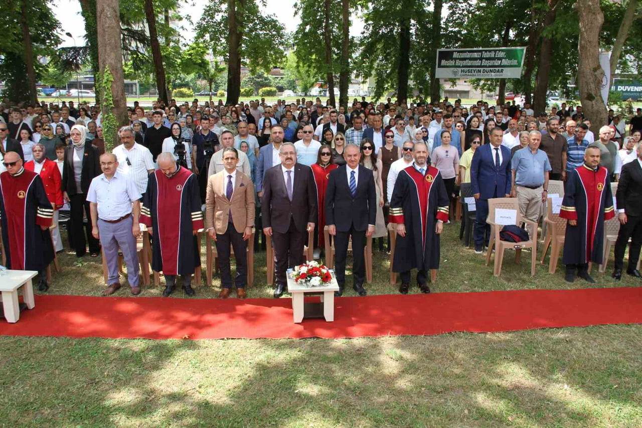 2025-2026 AKADEMİK YILINDA EĞİTİMLERİNİ BAŞARIYLA TAMAMLAYAN ONDOKUZ MAYIS ÜNİVERSİTESİ (OMÜ) ...