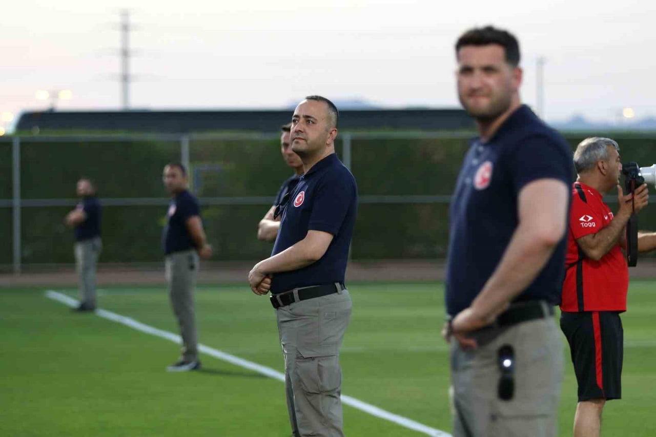 2026 FIFA DÜNYA KUPASI İÇİN ABD'YE GELEN A MİLLİ FUTBOL TAKIMI TÜRK POLİSİNİN EN SEÇKİN...