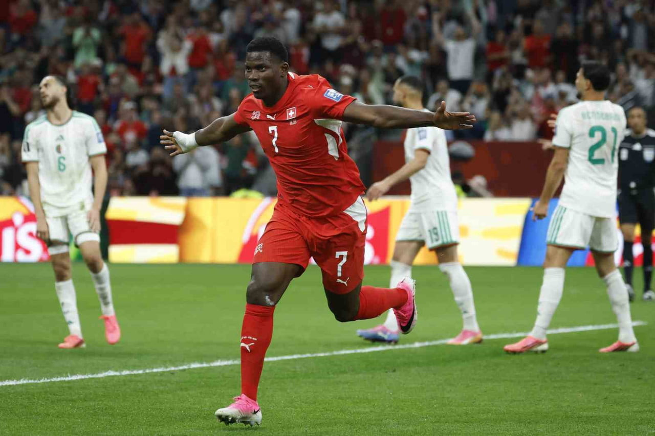 2026 FIFA DÜNYA KUPASI SON 32 TURUNDA İSVİÇRE, CEZAYİR'İ 2-0 MAĞLUP EDEREK, SON 16 TURUNA...