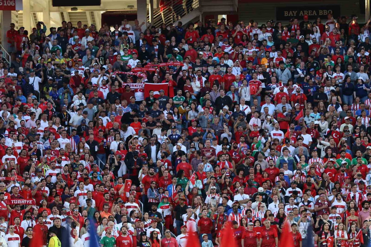 2026 FIFA DÜNYA KUPASI’NDA TÜRKİYE İLE PARAGUAY ARASINDA OYNANAN KARŞILAŞMAYI STADYUMDA 68 BİN 827...