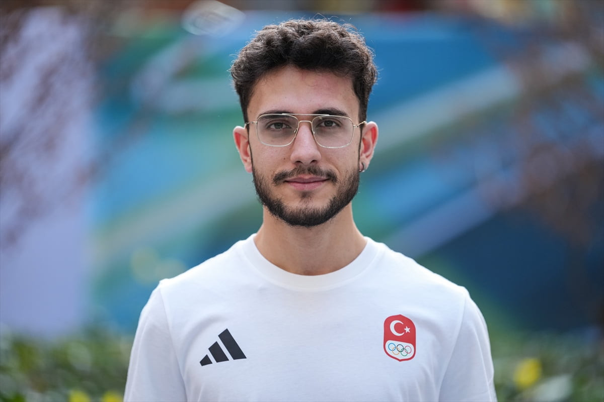 2026 Milano-Cortina Kış Olimpiyatları'nda Türkiye'yi kısa kulvar sürat pateninde temsil edecek...