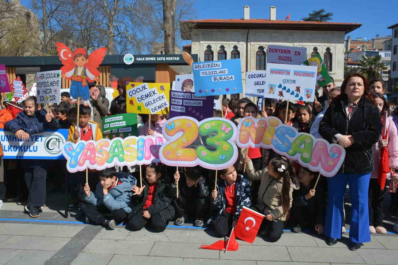 23 NİSAN ULUSAL EGEMENLİK VE ÇOCUK BAYRAMI ETKİNLİKLERİ KAPSAMINDA SİNOP’TA, "MAARİFİN KALBİNDE...
