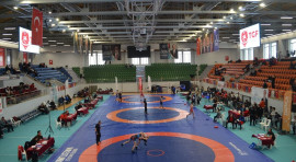 Kocaeli'de 17 Yaş Altı Türkiye Güreş Şampiyonası Başladı