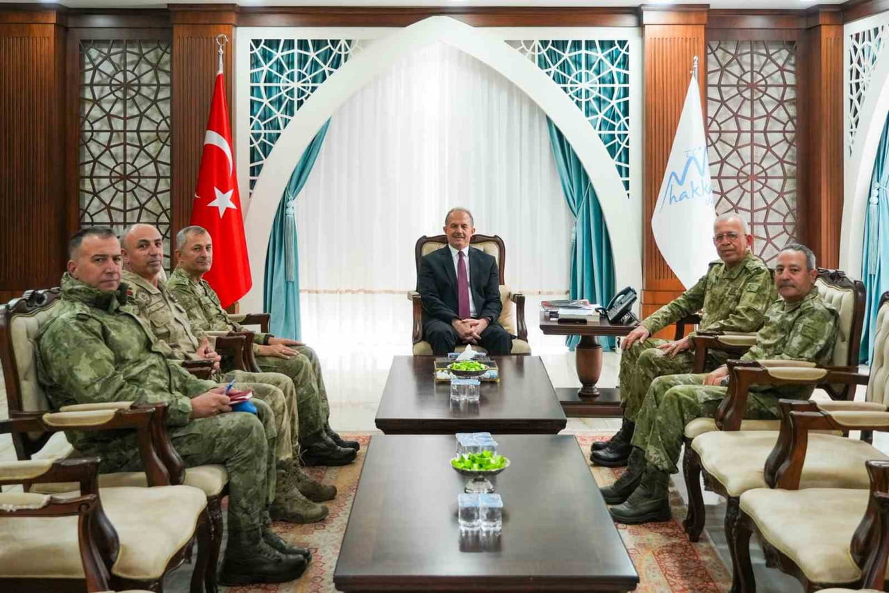 2’NCİ ORDU KOMUTANI KORGENERAL ZORLU TOPALOĞLU, İBRAHİM TAŞYAPAN’I MAKAMINDA ZİYARET...