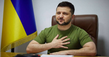 Her açıklamasında onu giyiyor: Volodimir Zelenskiy’nin yeşil tişörtünün sırrı nedir?