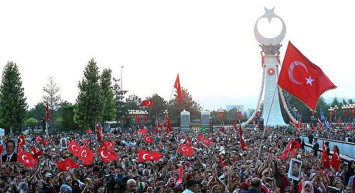 15 Temmuz Demokrasi Bayramı resmi tatil mi? Bugün mesai var mı?