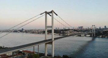 15 Temmuz Şehitler Köprüsü'nde zincirleme kaza: Trafiği felç etti!