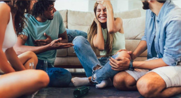 2022 En yeni ve ilginç Doğruluk mu cesaret mi oyun soruları: İlginç, zor, farklı doğruluk mu cesaretlik mi soruları