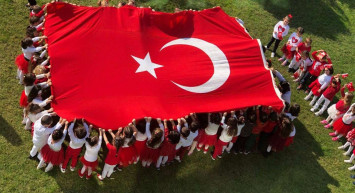 22 Nisan'da okullar tatil mi? 22 Nisan resmi tatil mi ilan edildi, hangi güne denk geliyor? 2022 resmi tatiller takvimi!