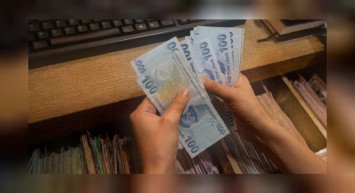 25 yıl evli ev hanımları emeklilik şartları nelerdir? Ev hanımlarına emeklilik başvurusu nasıl yapılır?