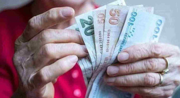 25 yıllık ev hanımları için emeklilik başvurusu nasıl yapılır? Ev hanımlarına emeklilik başvuru şartları nelerdir?