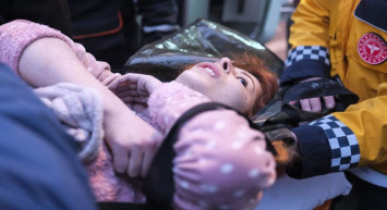 27 saat enkaz altında bekledi: Rümeysa sesini sonunda duyurdu ve kurtarıldı