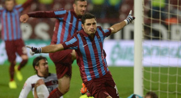 37 yaşında futbola geri döndü