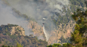 400 hektarlık alanı kül etti: Kemer yangını havadan görüntülendi