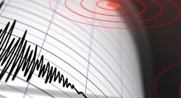 6,7 ve 7,1 büyüklüğünde peş peşe deprem: Yetkililerden açıklama geldi