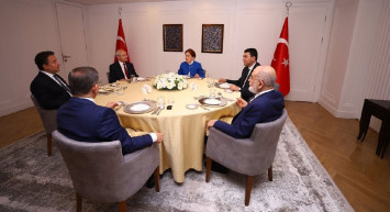 6'lı masadan çok konuşulacak bildiri! Miçotakis'le resmen aynı dili konuştular