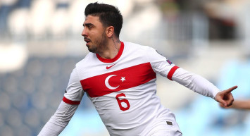 A Milli Takım'ın Yıldız Futbolcusu Ozan Tufan Baba Oldu!