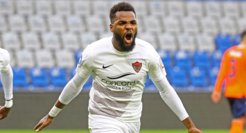 Aaron Boupendza Fenerbahçe'de!