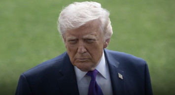 ABD Başkanı Donald Trump, İran’ın ABD’ye gönderdiği hediyeyi açıkladı