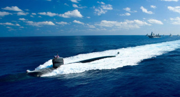 ABD bölgeyi karıştırmaya kararlı: Uçak gemileri sonrası nükleer denizaltı hamlesi