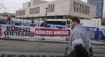ABD Büyükelçiliği Önünde Protesto: Mescid-i Aksa’nın Kapatılması ve İran’a Saldırılar Tepki Çekti