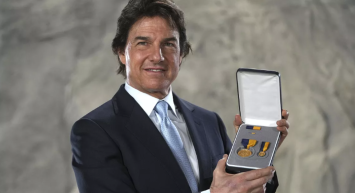 ABD Deniz Kuvvetleri'nden Tom Cruise'a ödül
