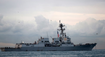 ABD Gemisini Vurdular: Husilerin Denizlerdeki Saldırıları Küresel Endişe Yaratıyor