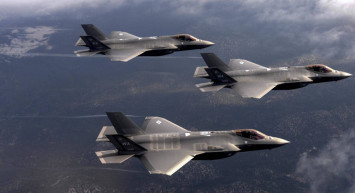 ABD ve İngiltere Yemen’i bombaladı: Kızıldeniz’de gerilim savaşa dönmek üzere