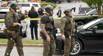 ABD'de alışveriş merkezinde silahlı saldırgan! Saldırıda 12 kişi yaralandı