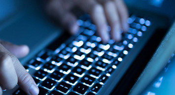 AB'den flaş uygulama! Uygulama başladı: Bir saat içinde internetten kaldırılacak