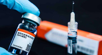 AB'den Kritik Açıklama: Sinovac Aşısı Olanlara Kapılar Açık