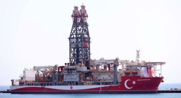 Abdülhamid Han demir aldı, Yunanistan'ı korku saldı: "Uyanık olmalıyız!"