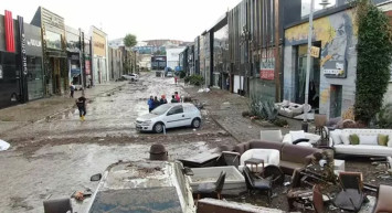 Acı bilanço gün ağarınca ortaya çıktı! İstanbul'u vuran sel felaketinde 2 kişi öldü 12 kişi yaralandı