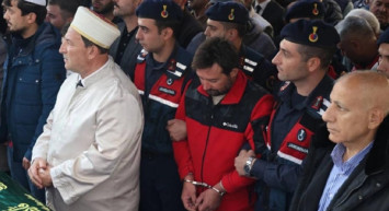 Adalet Bakanı devreye girdi, kelepçe çıkarıldı!