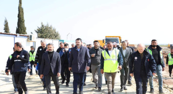 Adıyaman’da 15 bin kişinin barınması sağlanacak: Bakan Kurum’dan geçici ev açıklaması