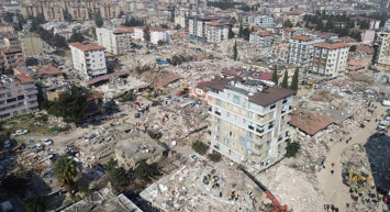 AFAD Müdürü yaşanan artçıları olağan dışı bir durum olarak tanımladı: 4 dakikada bir yaşanıyor