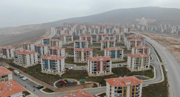 Afetzedeler evlerine hızlıca kavuşacak: İnşaat süresi kısalıyor