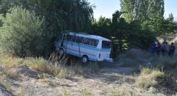 Afyonkarahisar’da katliam gibi kaza: 6 kişi öldü, 8 yaralı var