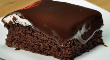 Ağlayan pasta nasıl yapılır? Pratik ve lezzetli ağlayan pasta tarifi ve malzemeleri